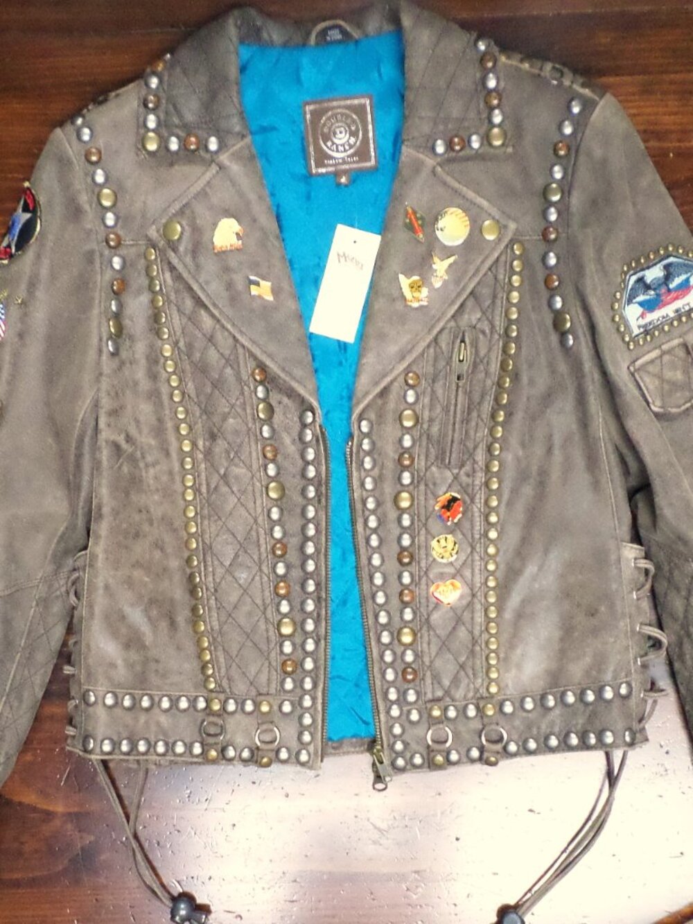 DOUBLE D RANCH Jacket, Land of the Free $1,195.00 SPREAD YOUR WINGS IN STATEMENT - Picture 6 of 16